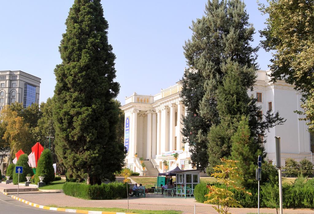 Rohat Hotel Dushanbe Exterior foto